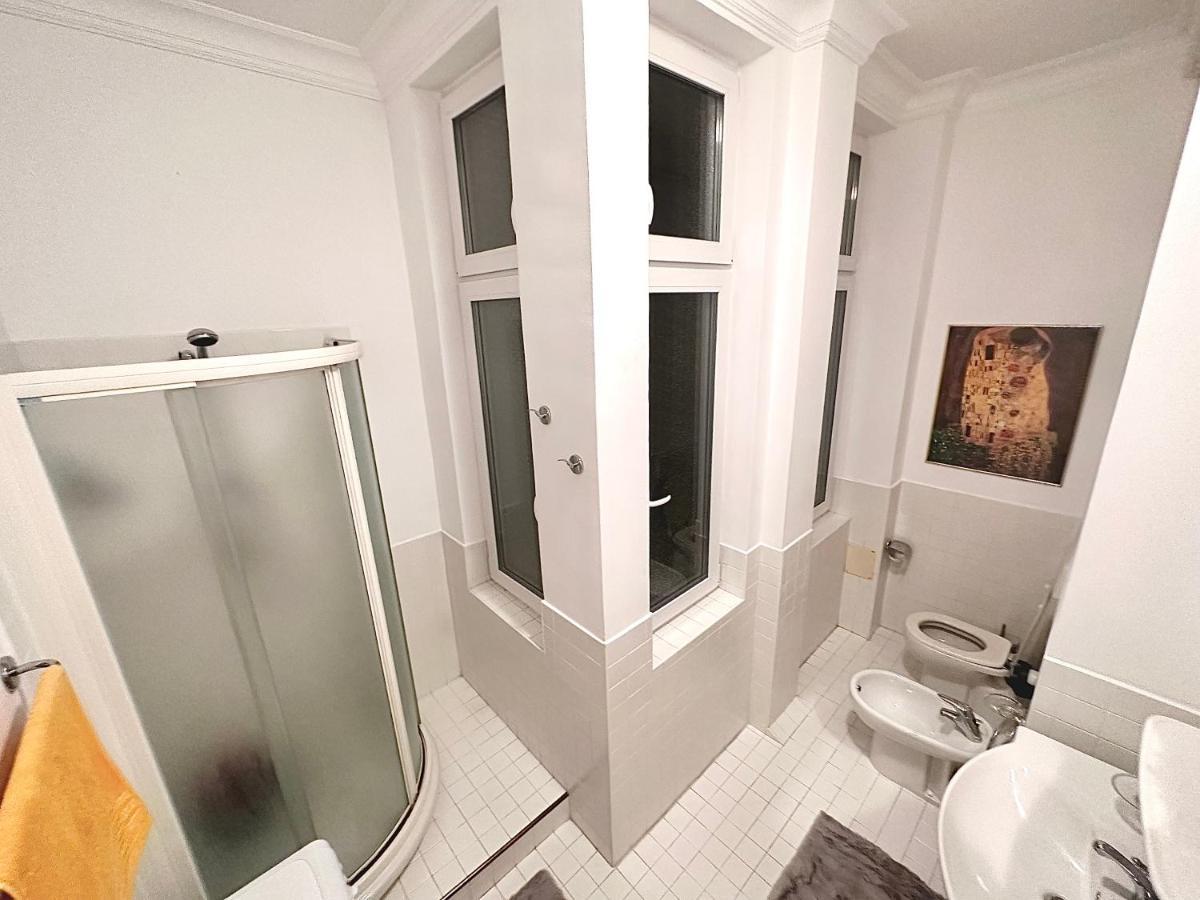 Premium Apartment *